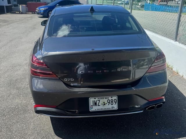 2022 Genesis G70 2.0T