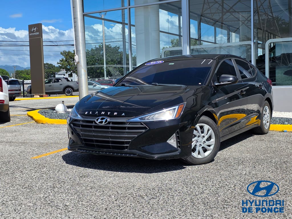 2019 Hyundai Elantra SE's photo