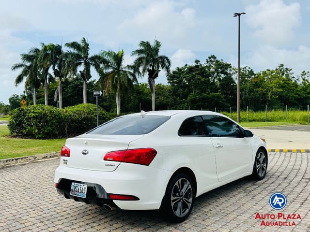 Kia Forte Koup 2016 con pago bajito