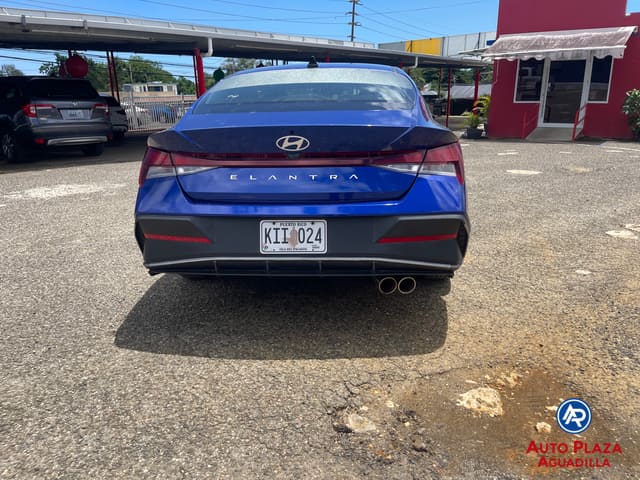 2024 Hyundai Elantra SE
