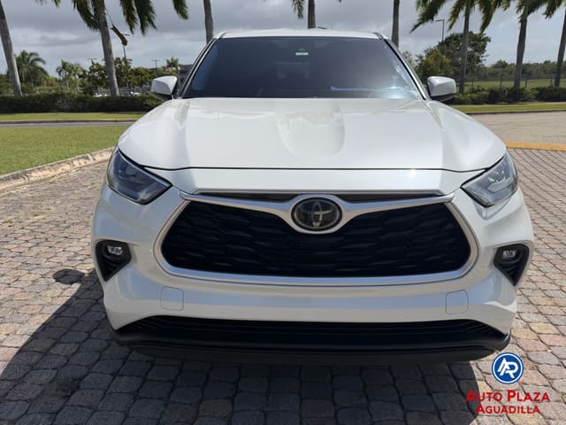 2020 Toyota Highlander LE