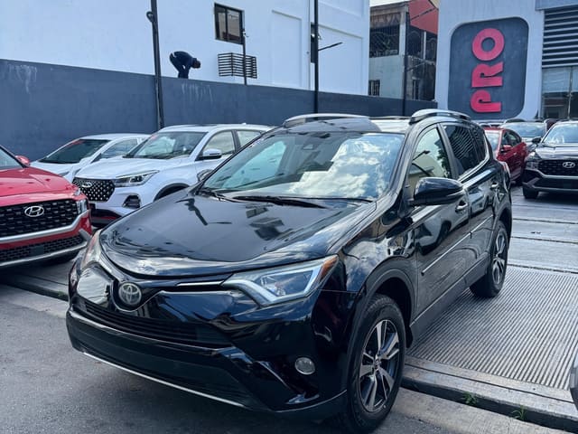 2018 Toyota RAV4 XLE