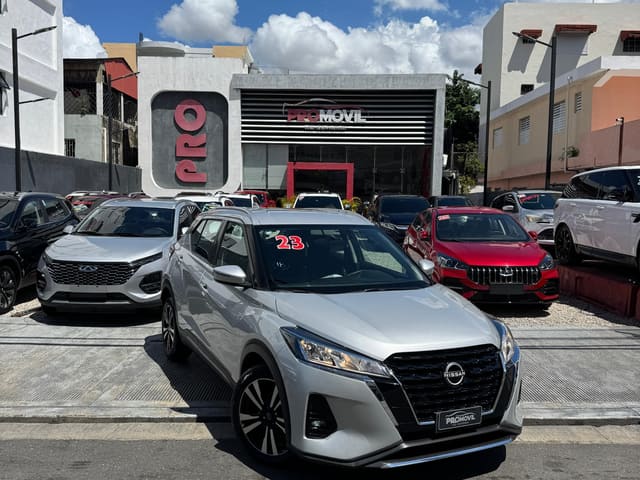2023 Nissan Kicks Advance
