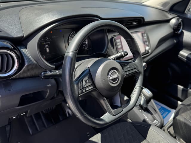 2023 Nissan Kicks Advance