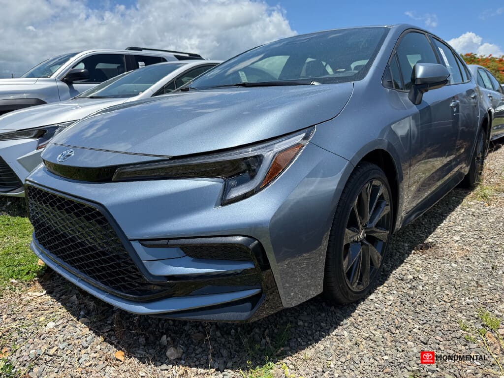 2025 Toyota Corolla SE's photo