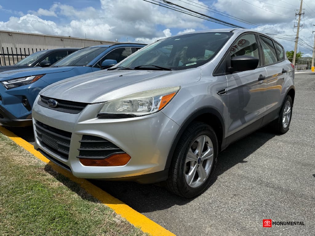 2013 Ford Escape S's photo