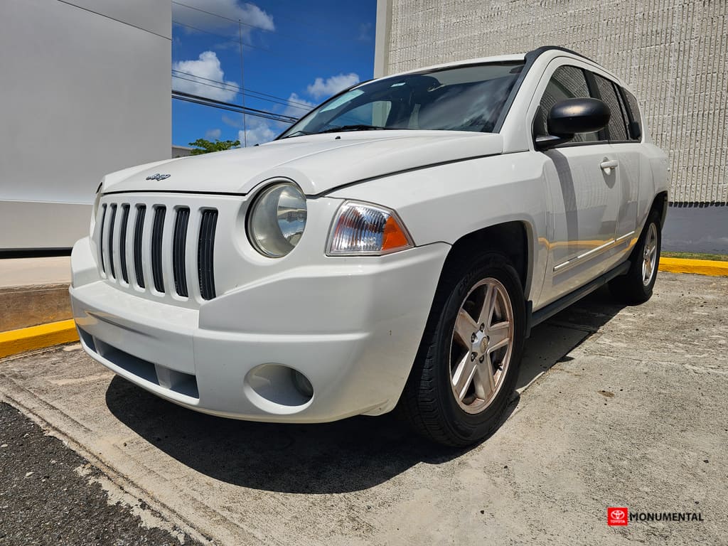 2010 Jeep Compass's photo