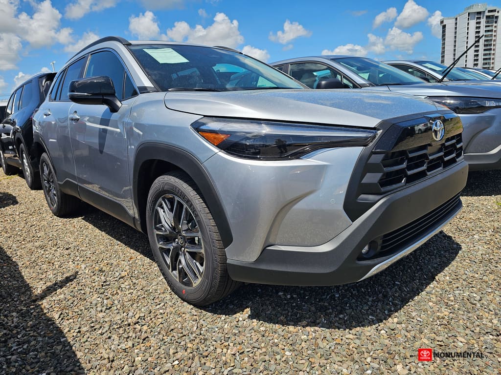 2026 Toyota Corolla Cross XLE's photo