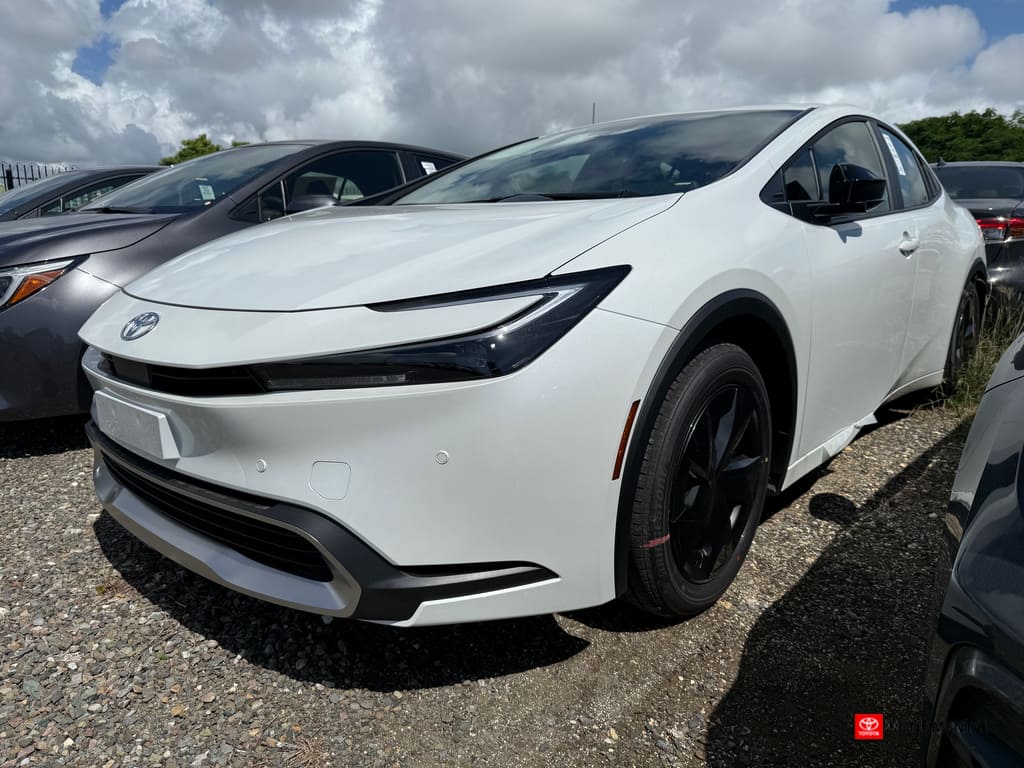 2026 Toyota Prius's photo