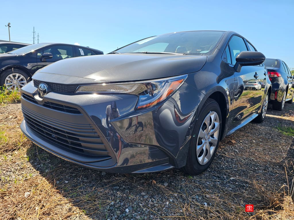 2026 Toyota Corolla LE's photo