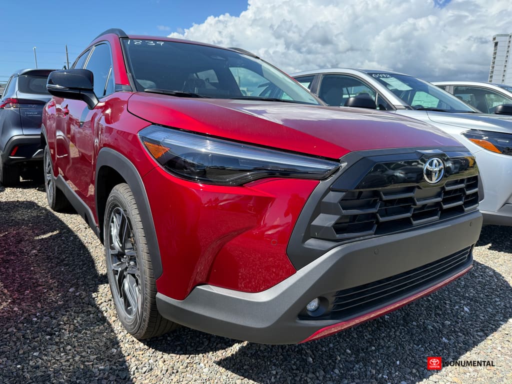 2026 Toyota Corolla Cross XLE's photo