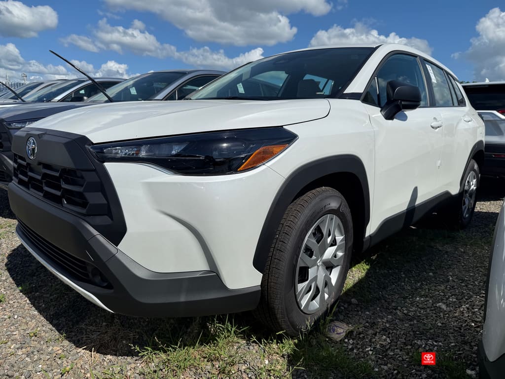 2026 Toyota Corolla Cross L's photo