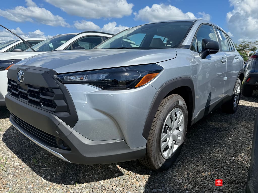 2026 Toyota Corolla Cross L FWD's photo