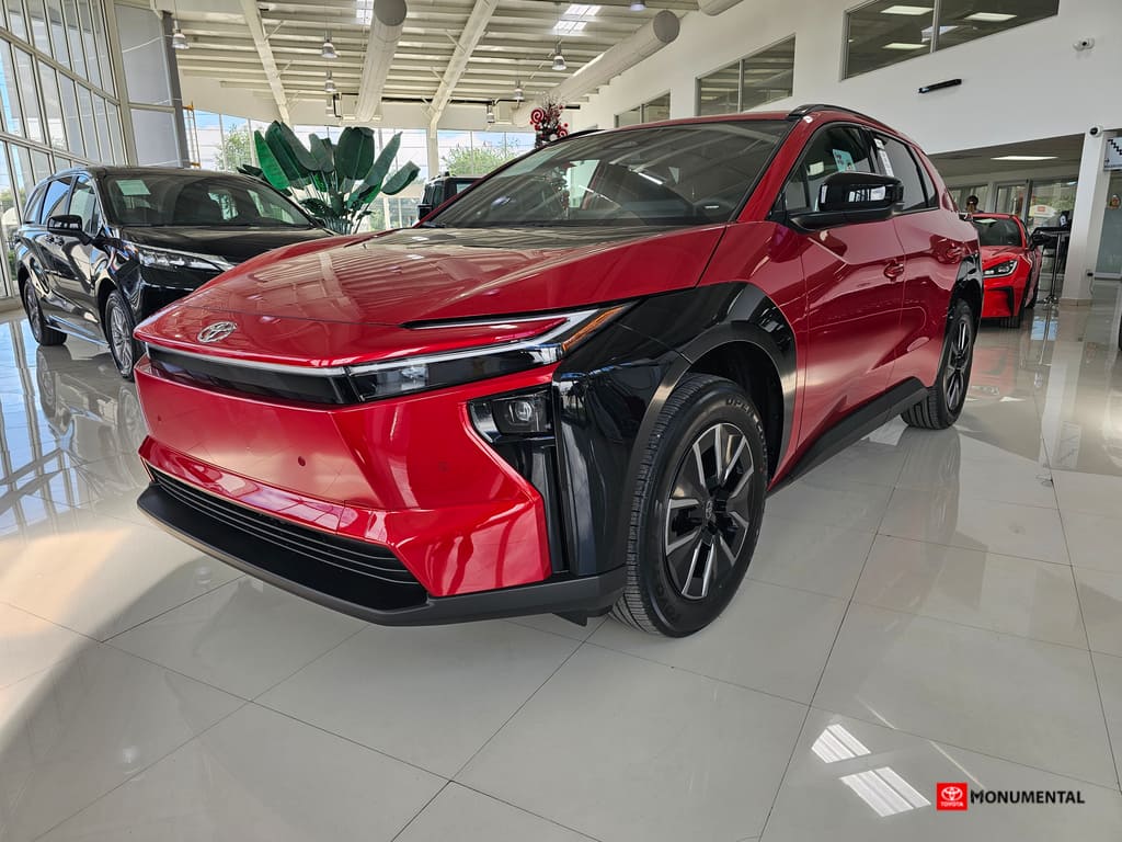 2026 Toyota bZ XLE's photo