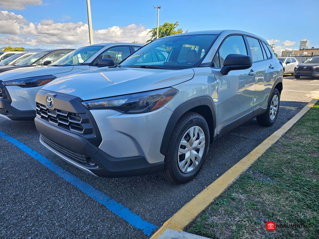 2026 Toyota Corolla Cross L FWD's photo