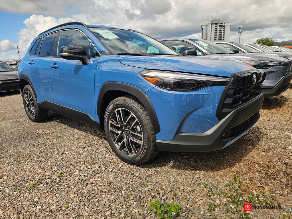 2026 Toyota Corolla Cross XLE FWD's photo