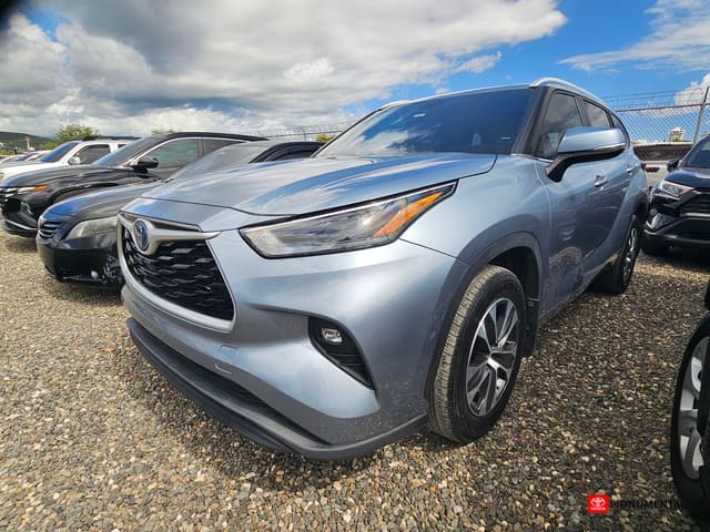 Inventario Usados 71 2023 Toyota Highlander Hybrid XLE