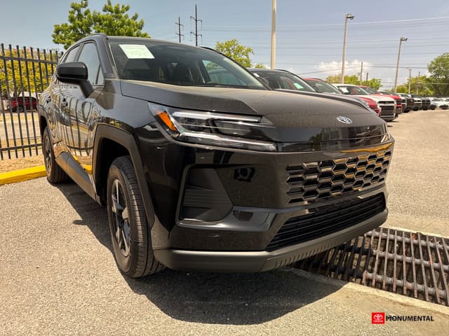 Inventario Nuevos 21 2026 Toyota RAV4 LE