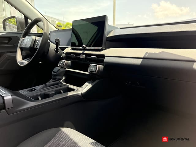 Inventario Nuevos 29 2026 Toyota RAV4 LE
