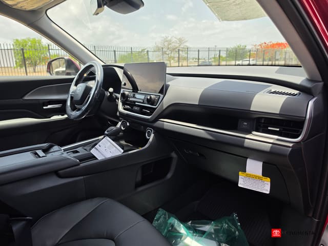 Inicio Nuevo 48 2026 Toyota Grand Highlander LE