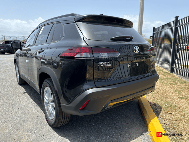 Inventario Nuevos 17 2026 Toyota Corolla Cross LE