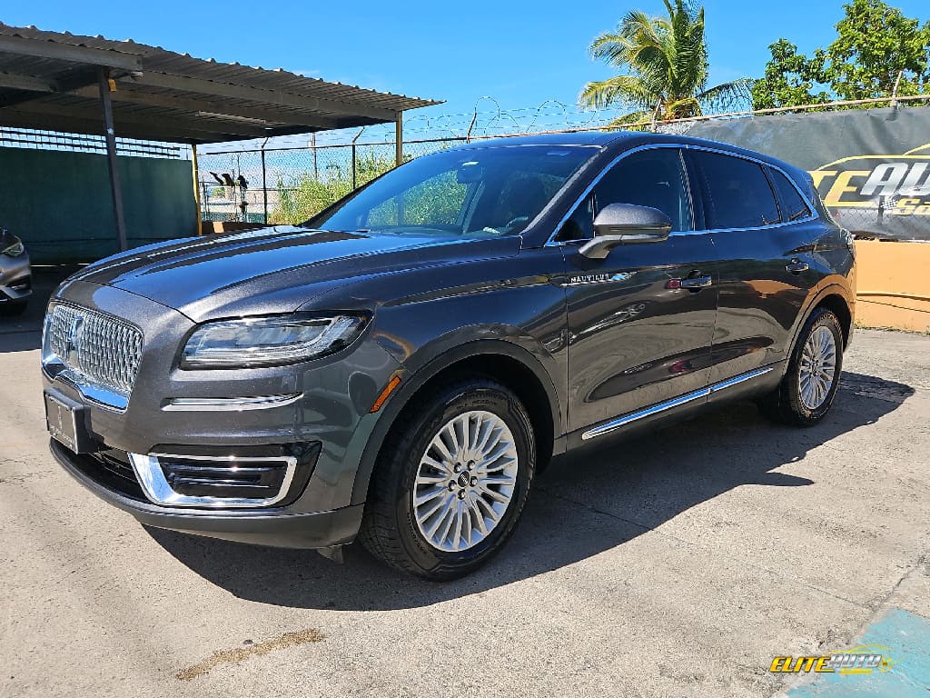 2020 Lincoln Nautilus Base's photo