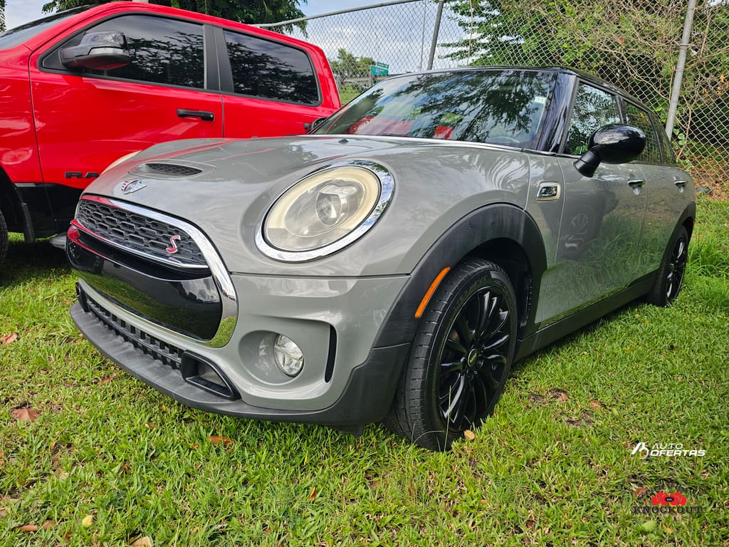 2016 MINI Clubman S's photo