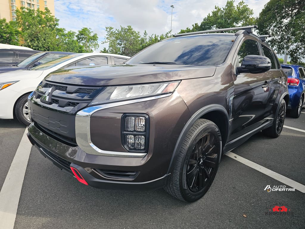 2023 Mitsubishi Outlander Sport's photo