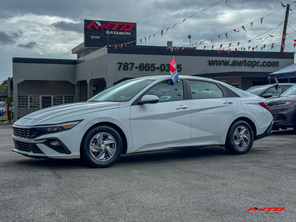 2024 Hyundai Elantra 2.0 SE IVT's photo