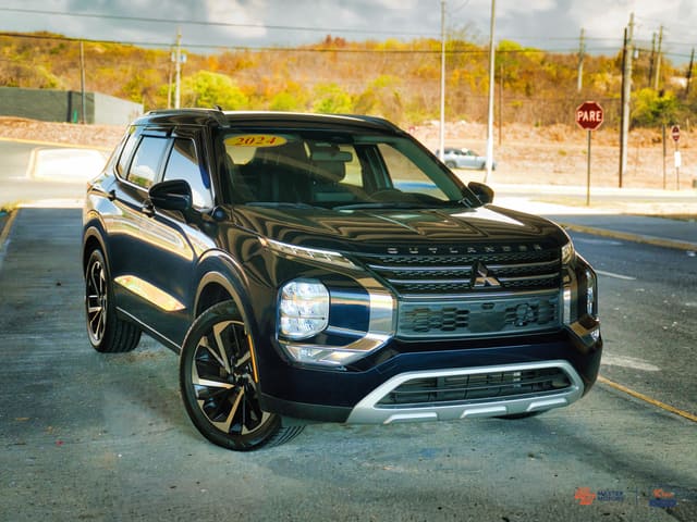 2024 Mitsubishi Outlander SE