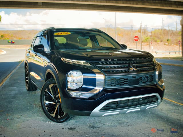 2024 Mitsubishi Outlander SE