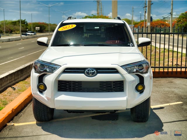 2023 Toyota 4Runner SR5