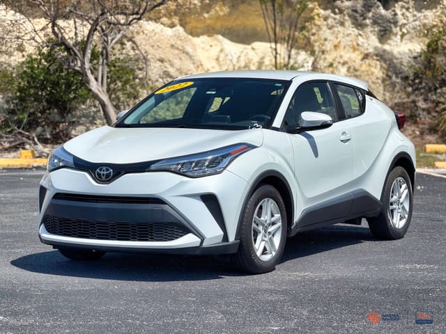 2022 Toyota C-HR XLE