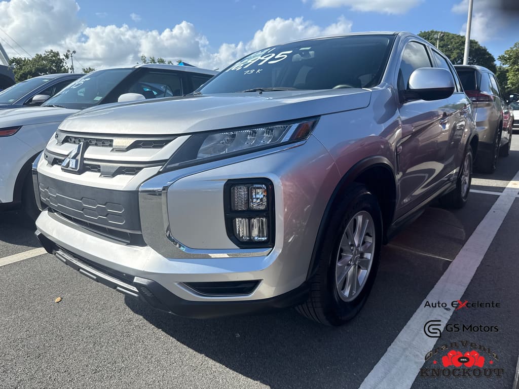 2021 Mitsubishi Outlander Sport ES's photo