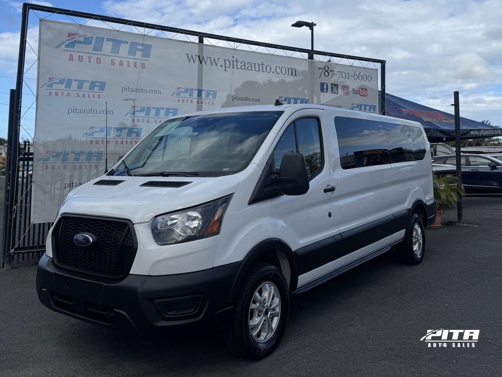 2023 Ford Transit Passenger Van's photo