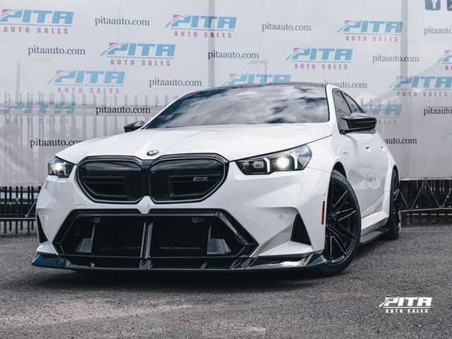 2025 BMW M5