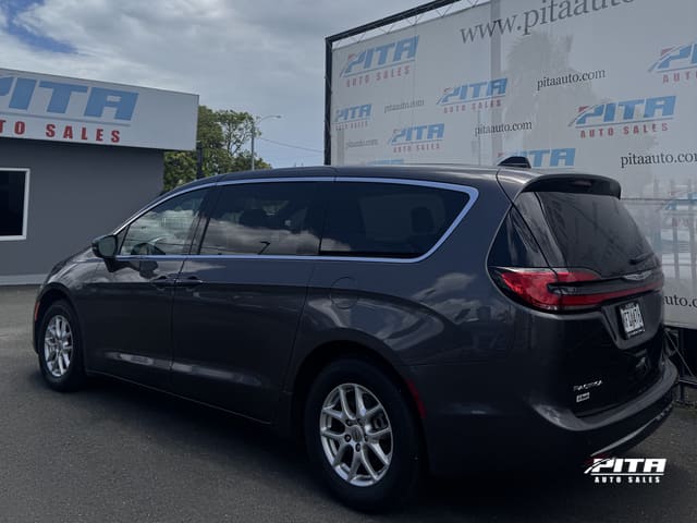 2023 Chrysler Pacifica Touring