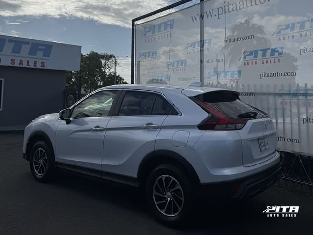 2025 Mitsubishi ECLIPSE CROSS ES