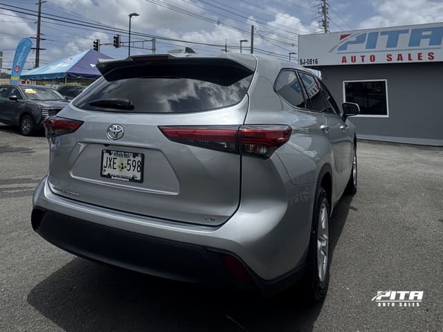 2022 Toyota Highlander LE