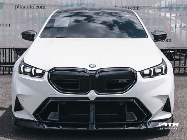 2025 BMW M5