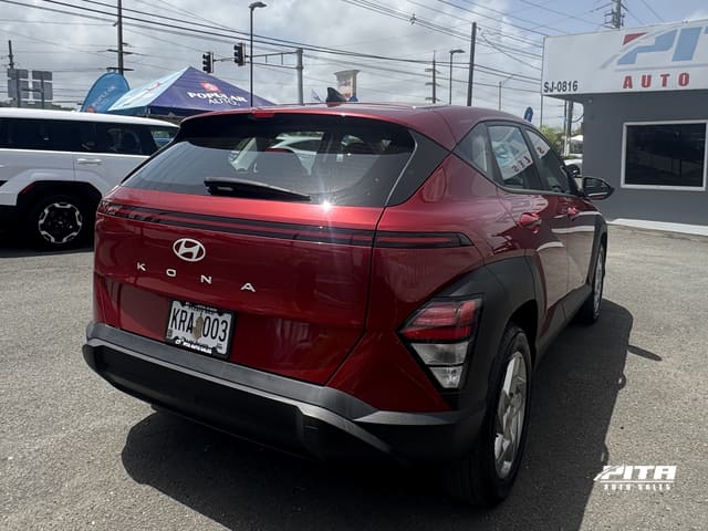 2025 Hyundai Kona SE