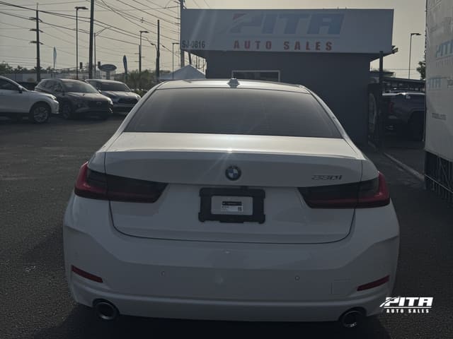 2025 BMW 3 Series 330i