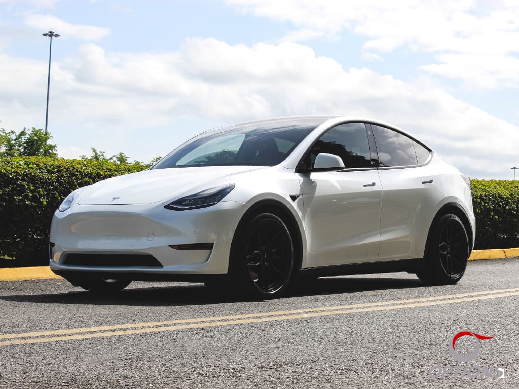 2021 Tesla Model Y Performance's photo