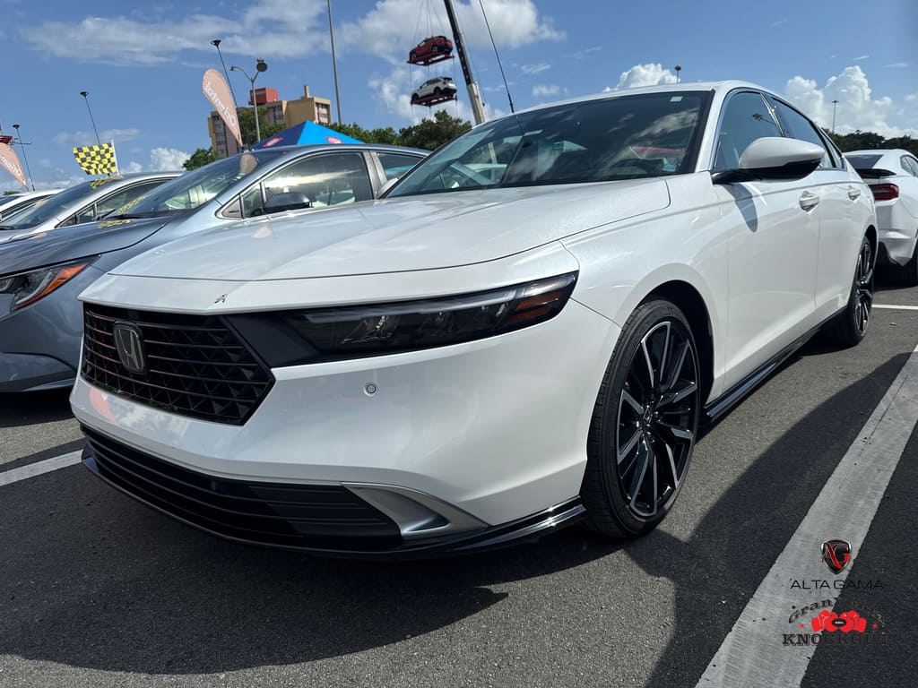 2023 Honda Accord Hybrid Touring's photo
