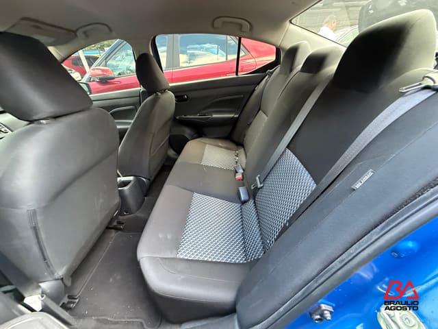 Nissan Versa S 2021