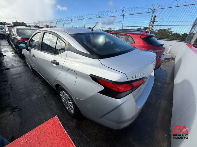 Nissan Versa S 2021
