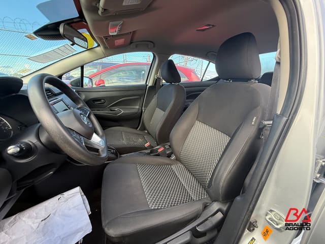 Nissan Versa S 2021