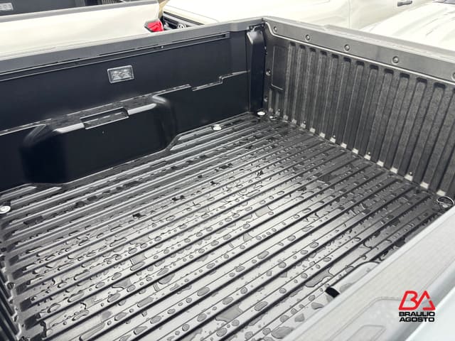 Toyota Tacoma 2WD SR5 2026
