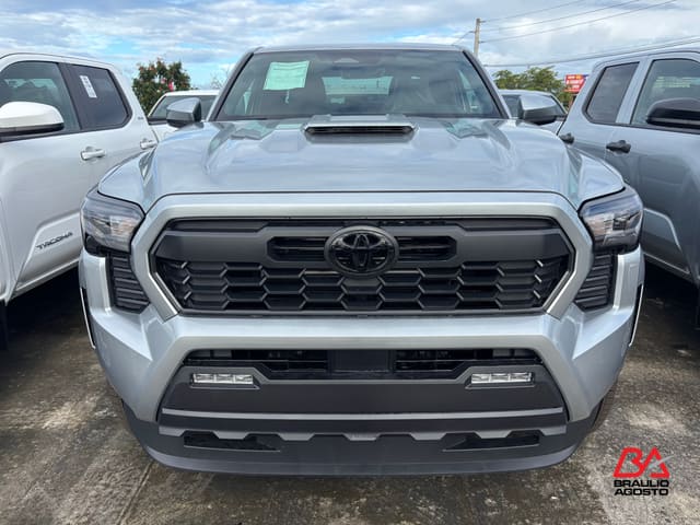 Toyota Tacoma 2WD SR5 2026