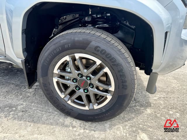 Toyota Tacoma 2WD SR5 2026